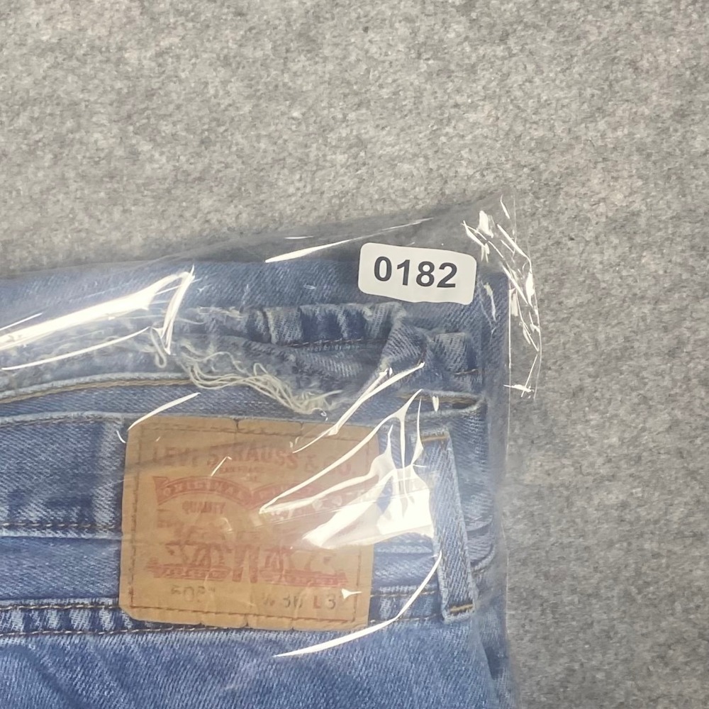 Levi Strauss 505 Mens W36 L32 Blue Denim Straight Fit Jeans Pants - Picture 12 of 12